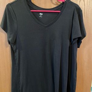 2 Uniqlo Supima black v-neck